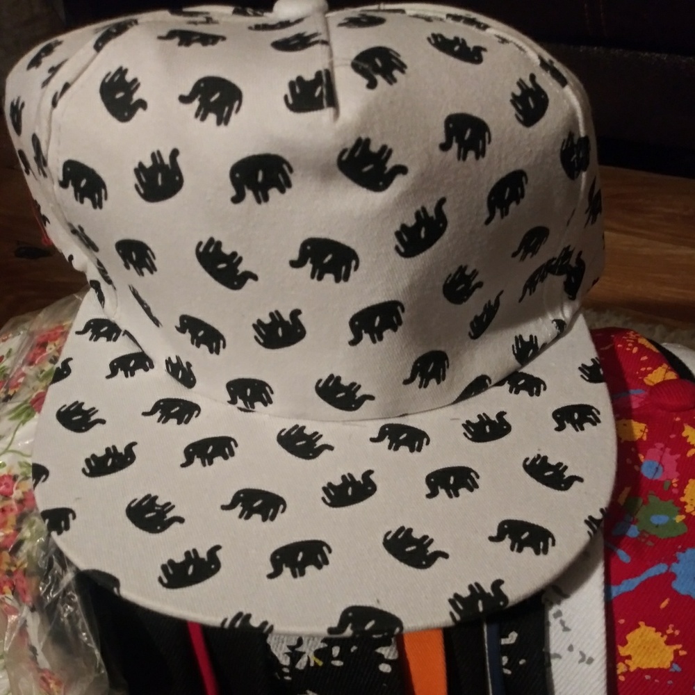 Snapback caps